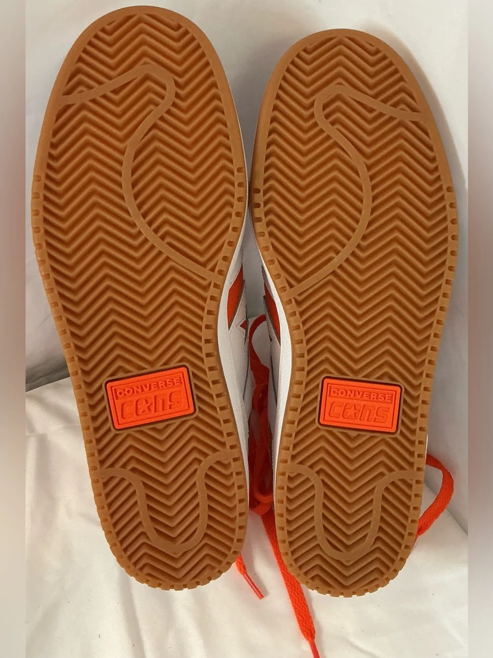 Converse CONS White Orange Leather Gum Sneakers Men 8.5 Women 10